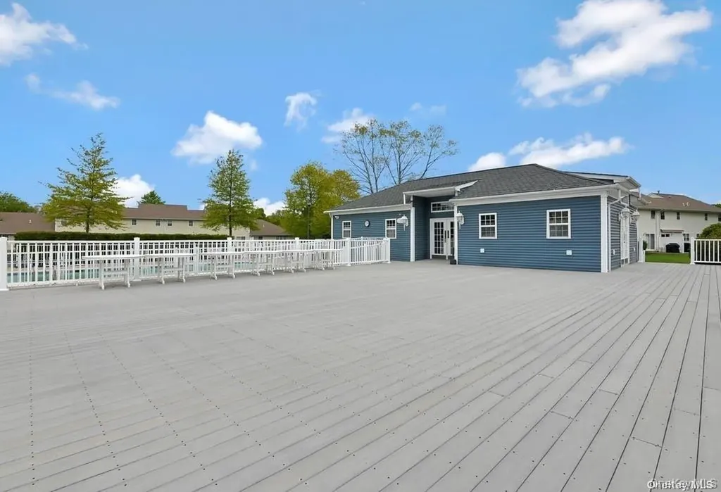 50 Strawberry Commons Riverhead NY 11901
