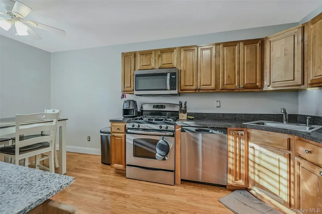 50 Strawberry Commons Riverhead NY 11901