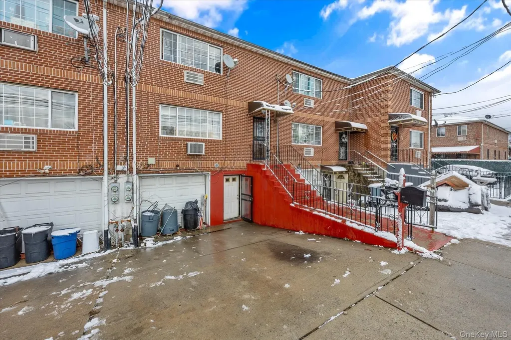 657 E 102nd Street Brooklyn NY 11236