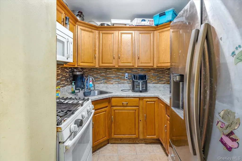 657 E 102nd Street Brooklyn NY 11236