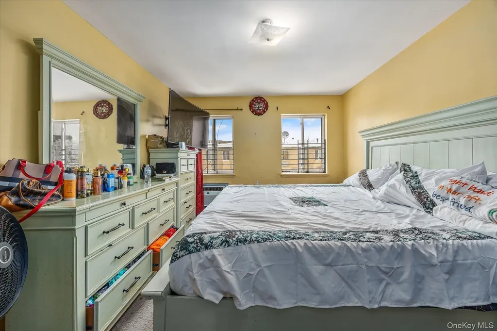 657 E 102nd Street Brooklyn NY 11236