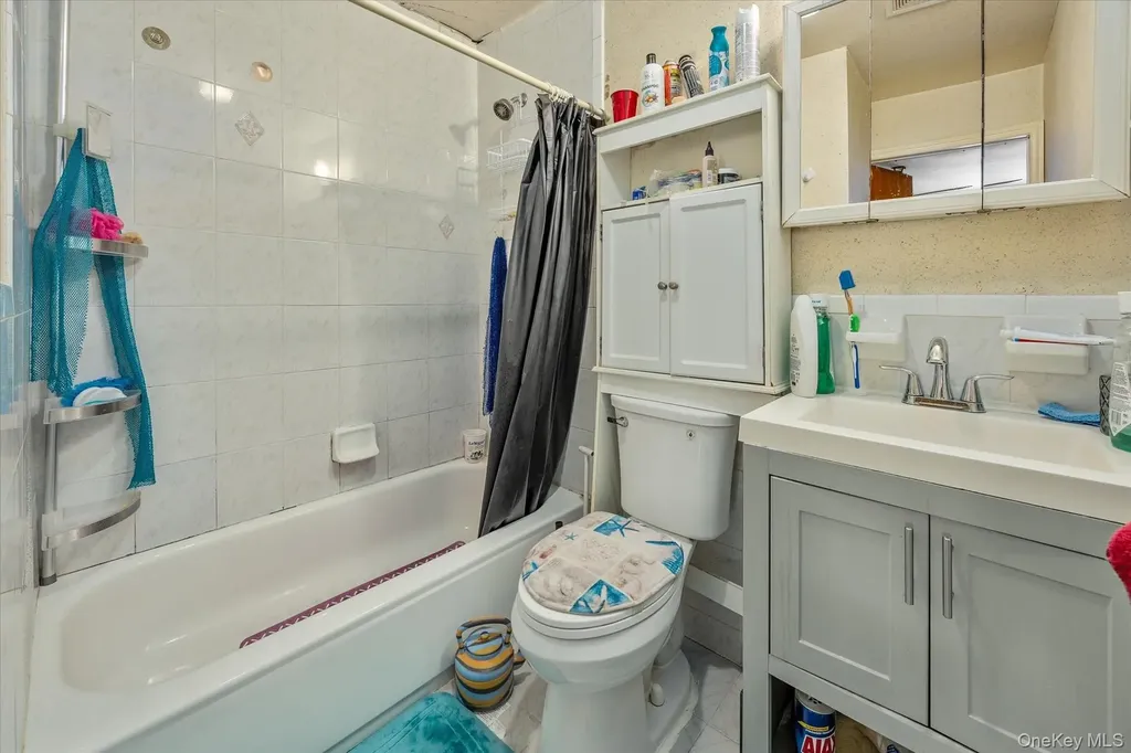 657 E 102nd Street Brooklyn NY 11236