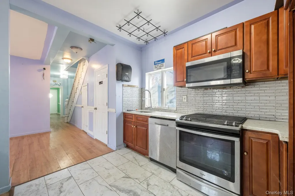 2214 Hermany Avenue Bronx NY 10473