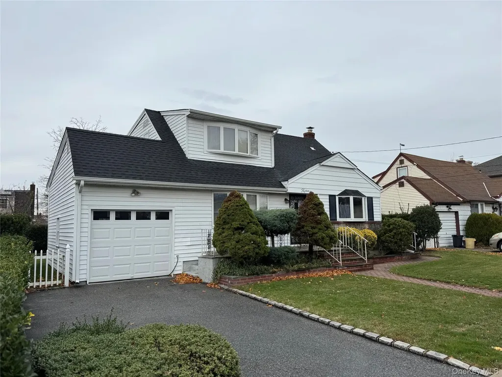15 Scherer Street Bethpage NY 11714