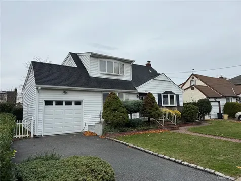 15 Scherer Street Bethpage NY 11714