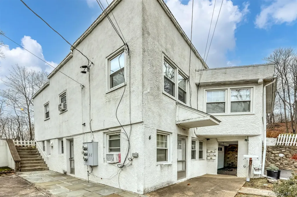 4 Cedar Lane Suffern NY 10901