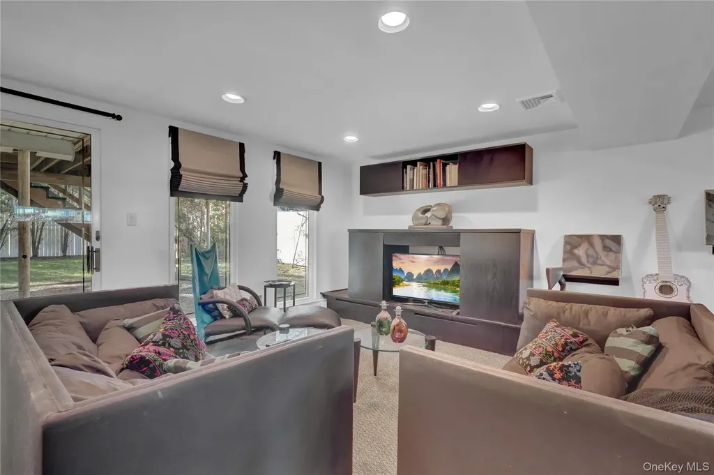 2988 Bond Drive Merrick NY 11566