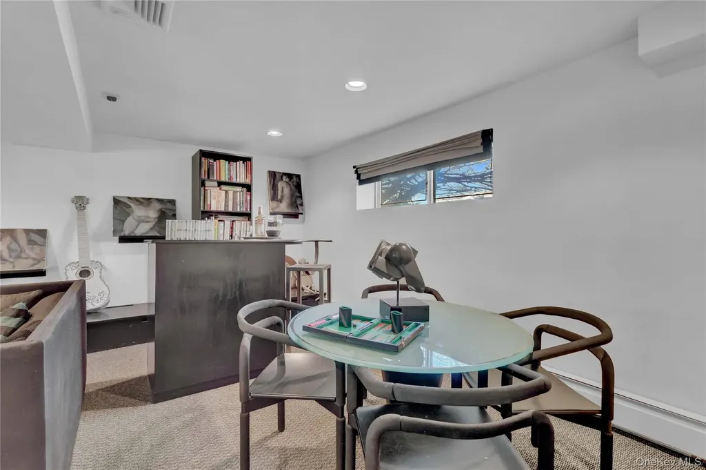 2988 Bond Drive Merrick NY 11566