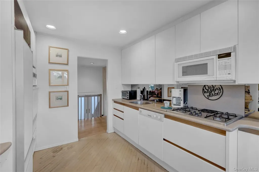 2988 Bond Drive Merrick NY 11566