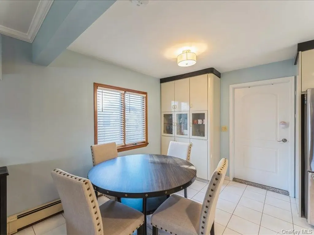 158 Clement Avenue Elmont NY 11003