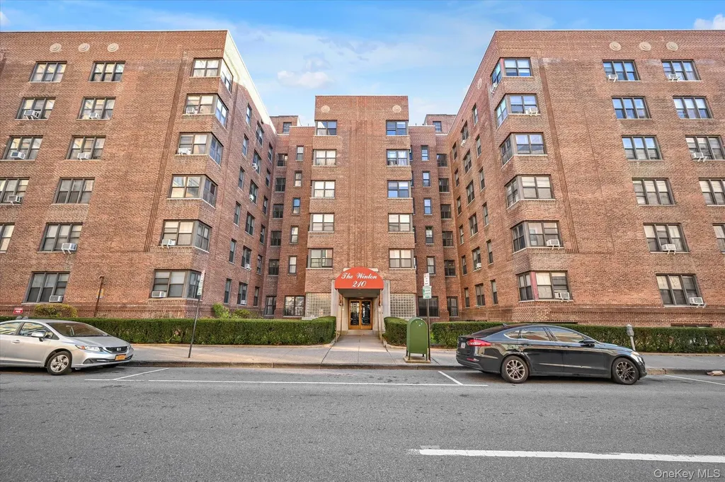 210 Martine Avenue White Plains NY 10601