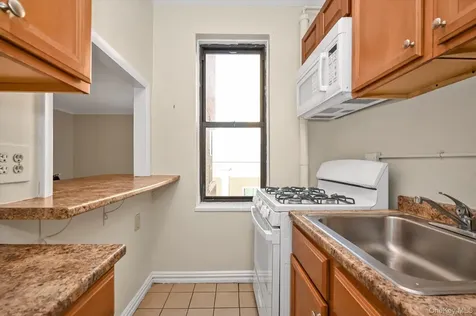 210 Martine Avenue White Plains NY 10601