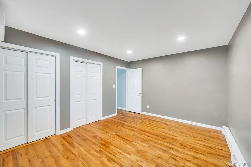 47 Pearsall Place Deer Park NY 11729
