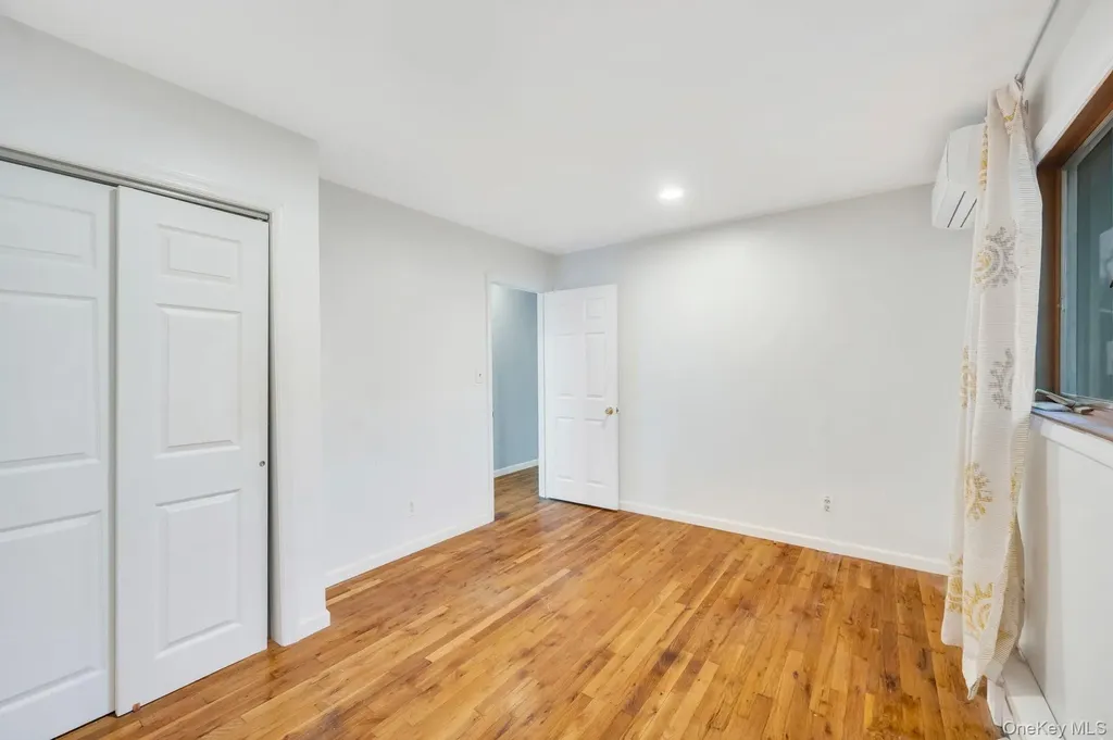 47 Pearsall Place Deer Park NY 11729