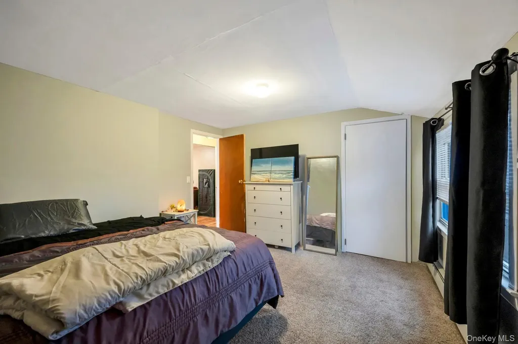47 Pearsall Place Deer Park NY 11729