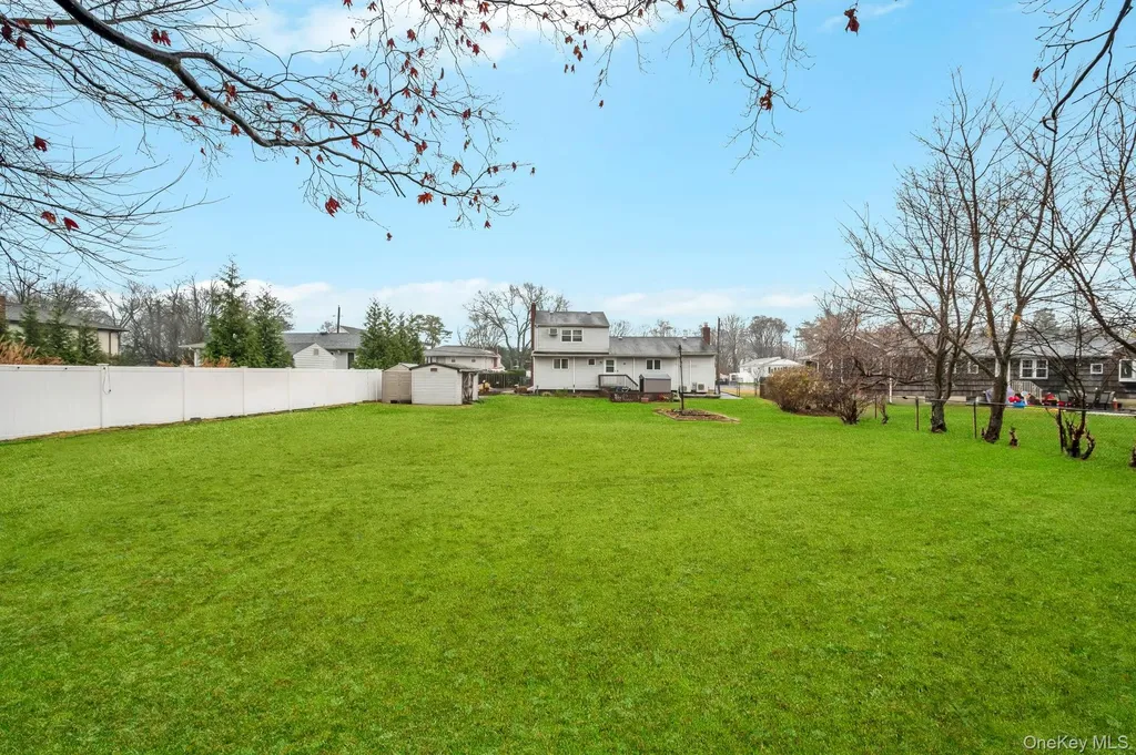 47 Pearsall Place Deer Park NY 11729