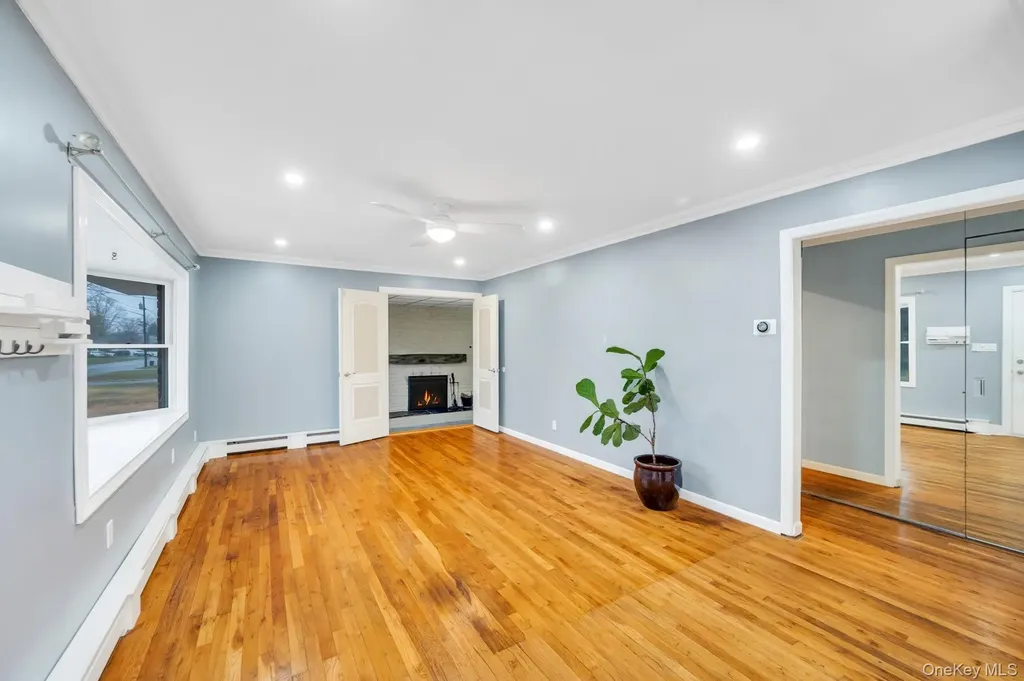 47 Pearsall Place Deer Park NY 11729
