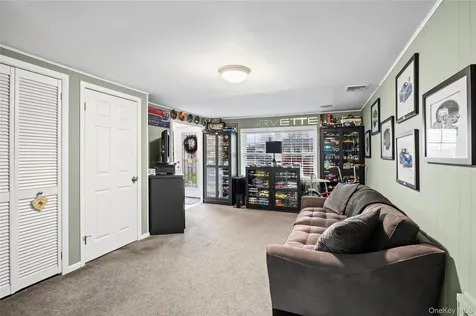 6 Simmons Drive East Islip NY 11730