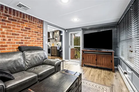 6 Simmons Drive East Islip NY 11730