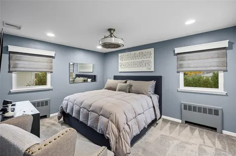 6 Simmons Drive East Islip NY 11730