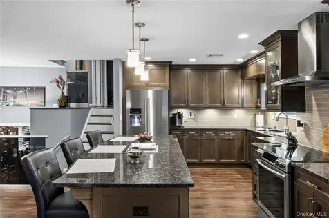 6 Simmons Drive East Islip NY 11730