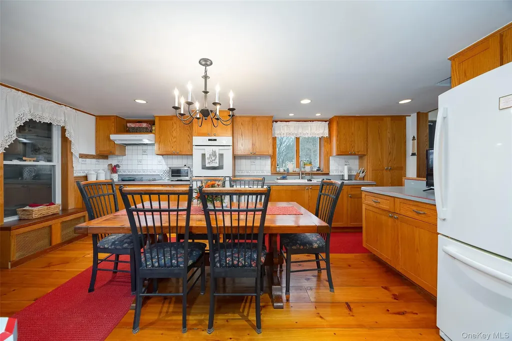 2327 Salt Point Turnpike Clinton Corners NY 12514