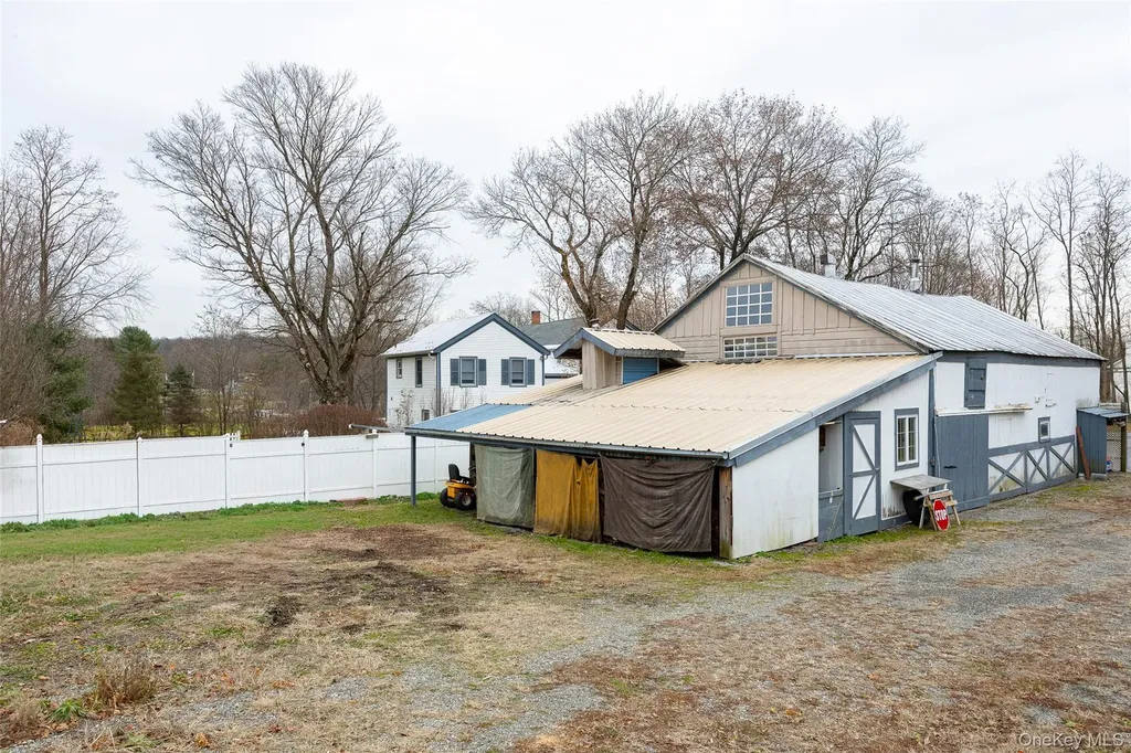 2327 Salt Point Turnpike Clinton Corners NY 12514