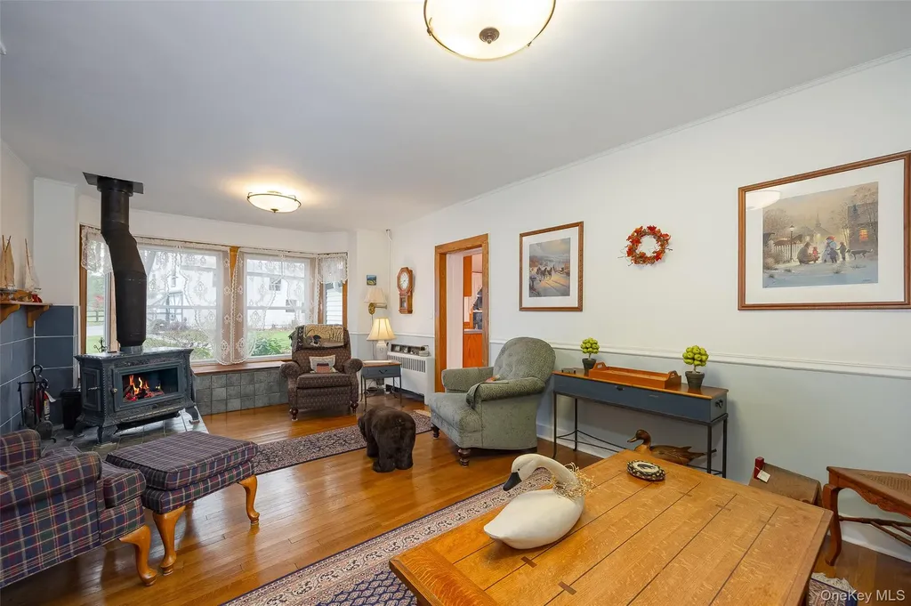2327 Salt Point Turnpike Clinton Corners NY 12514