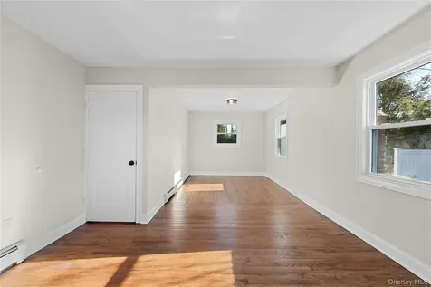 22 Guilette Place Amityville NY 11701