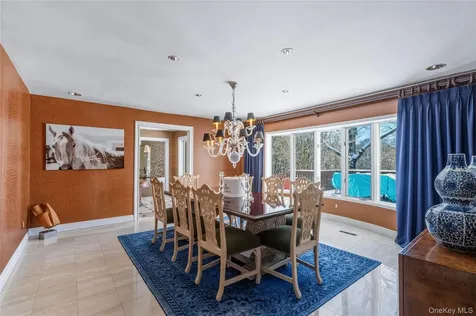 301 Oakley Court Mill Neck NY 11765
