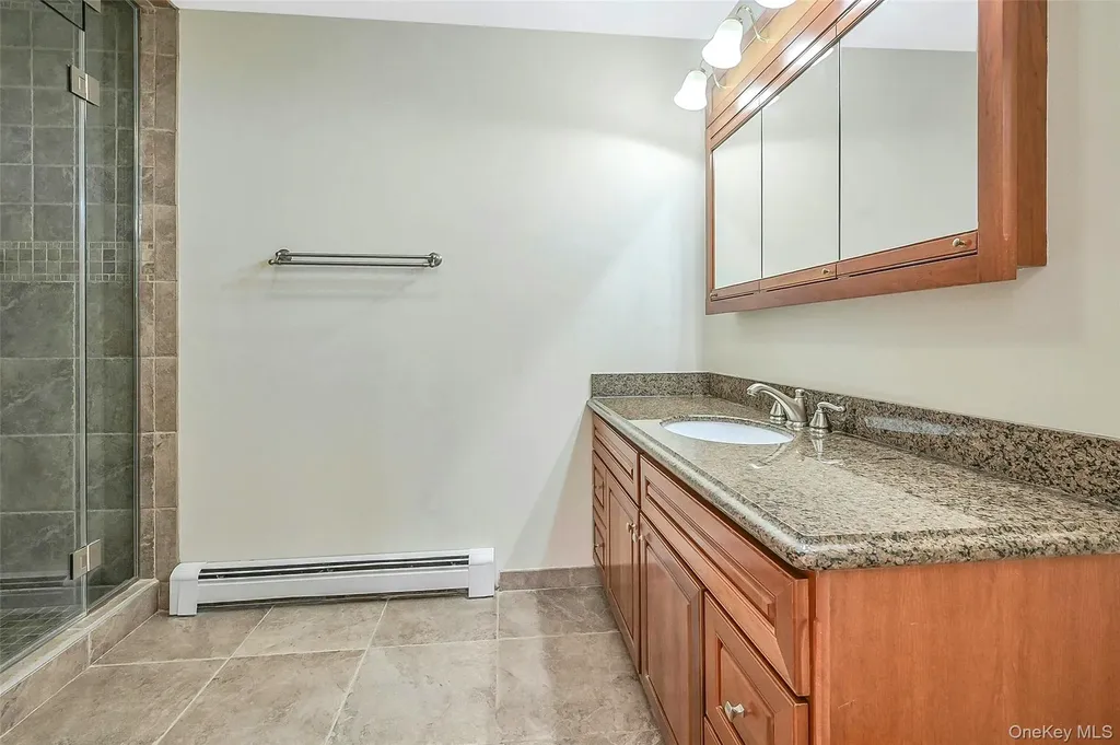 61 Eileen Circle Jamesport NY 11947