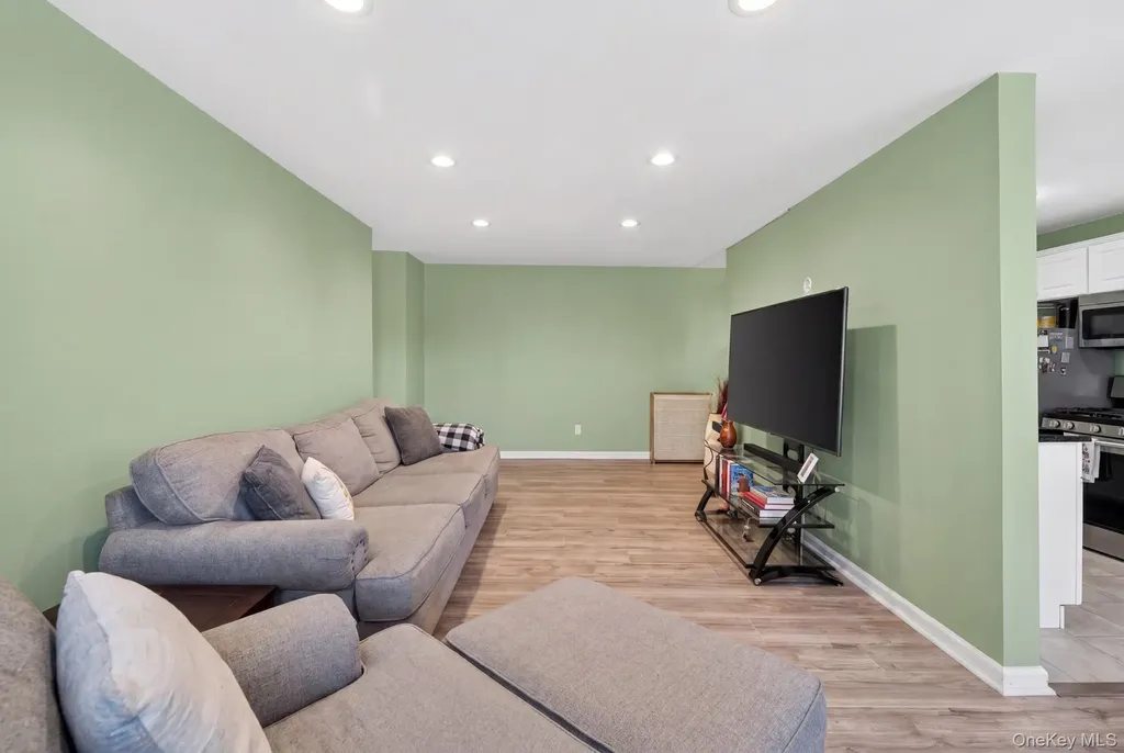 2453 Union Boulevard Islip NY 11751