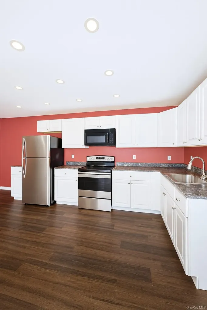 420 Broadway Monticello NY 12701