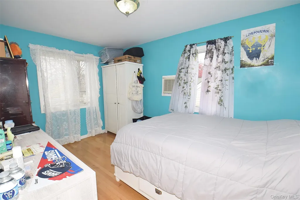 2 Aster Drive New Hyde Park NY 11040