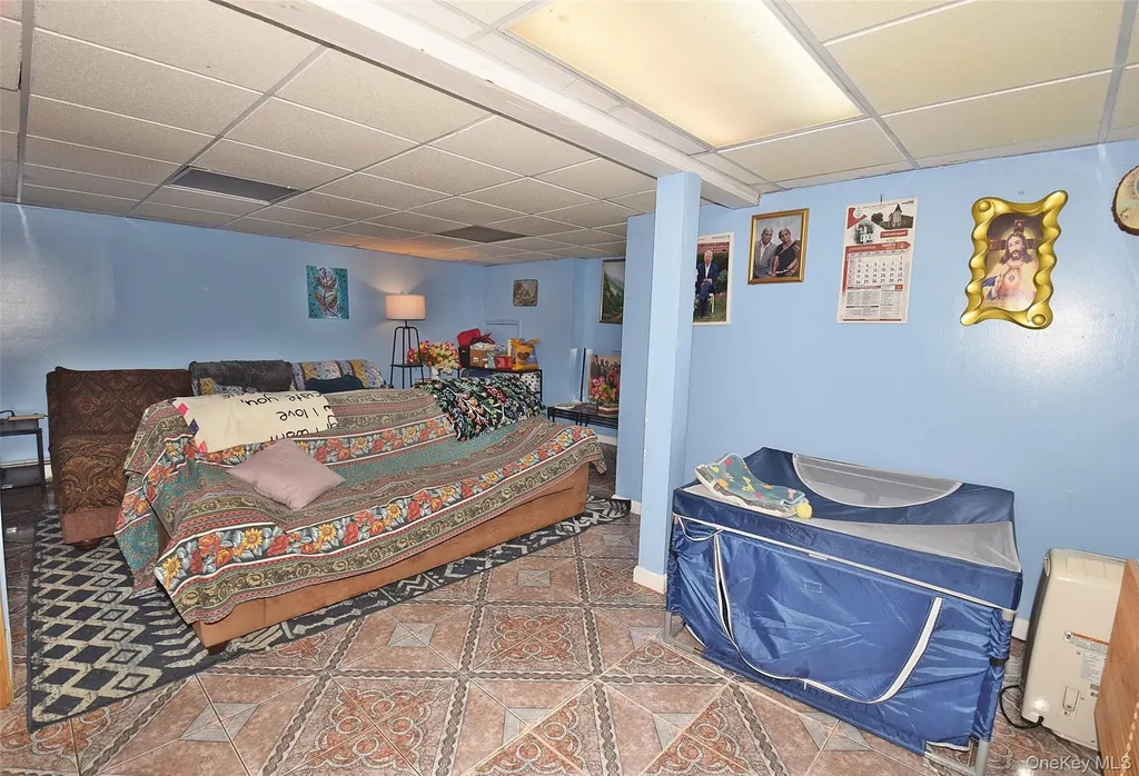 2 Aster Drive New Hyde Park NY 11040