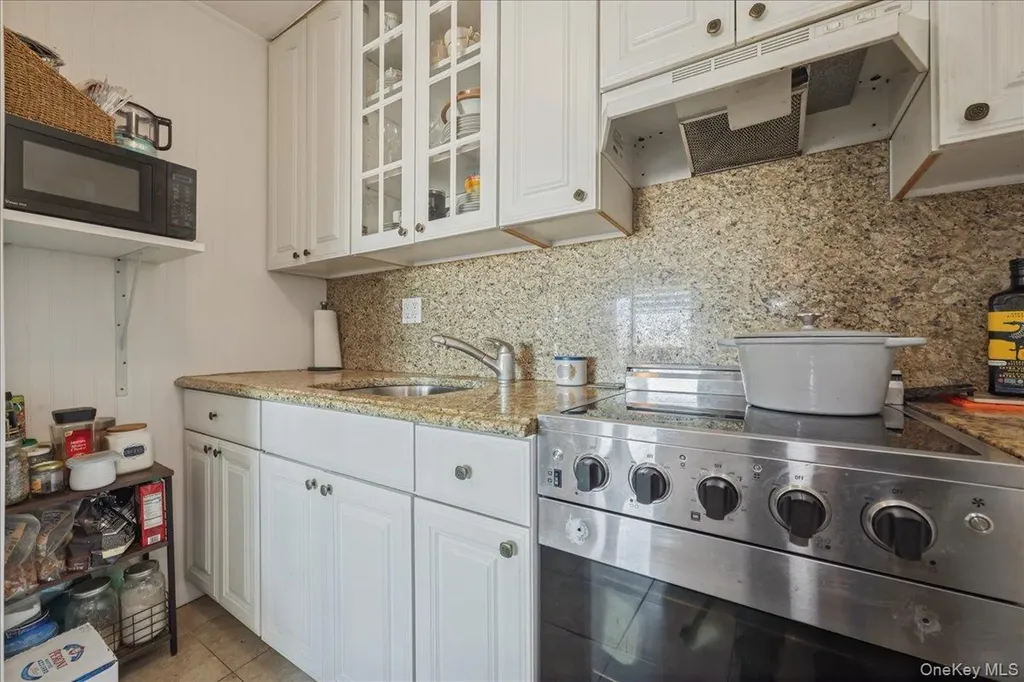 855 E Broadway Long Beach NY 11561