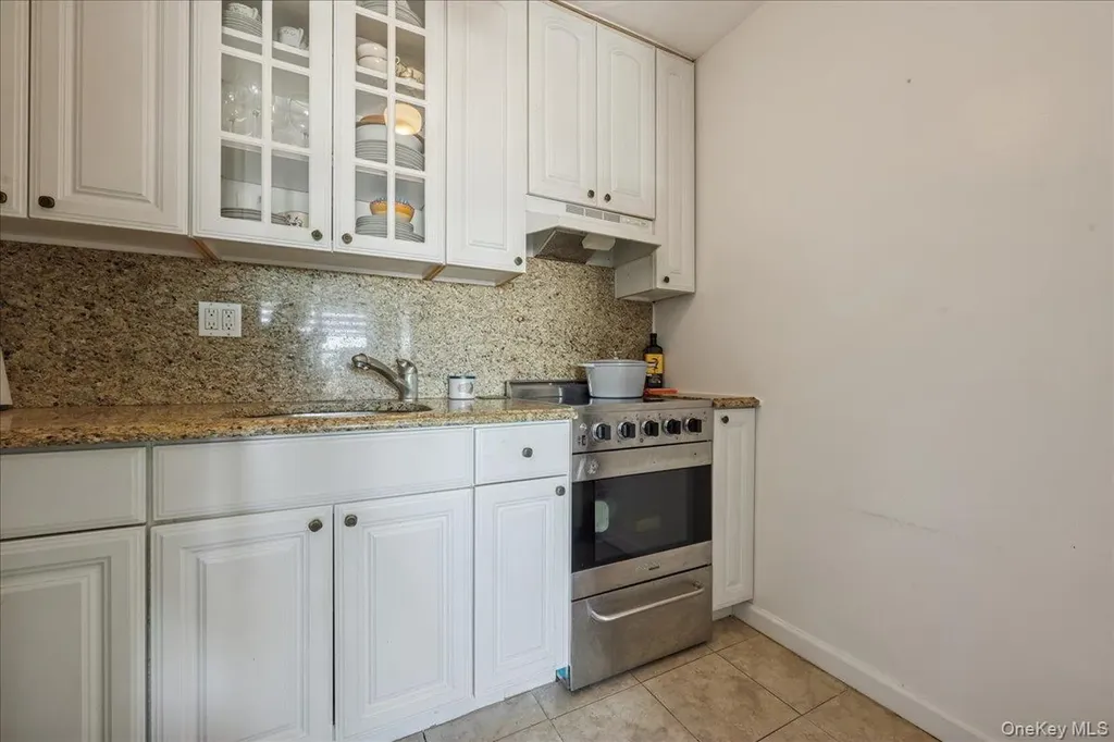 855 E Broadway Long Beach NY 11561