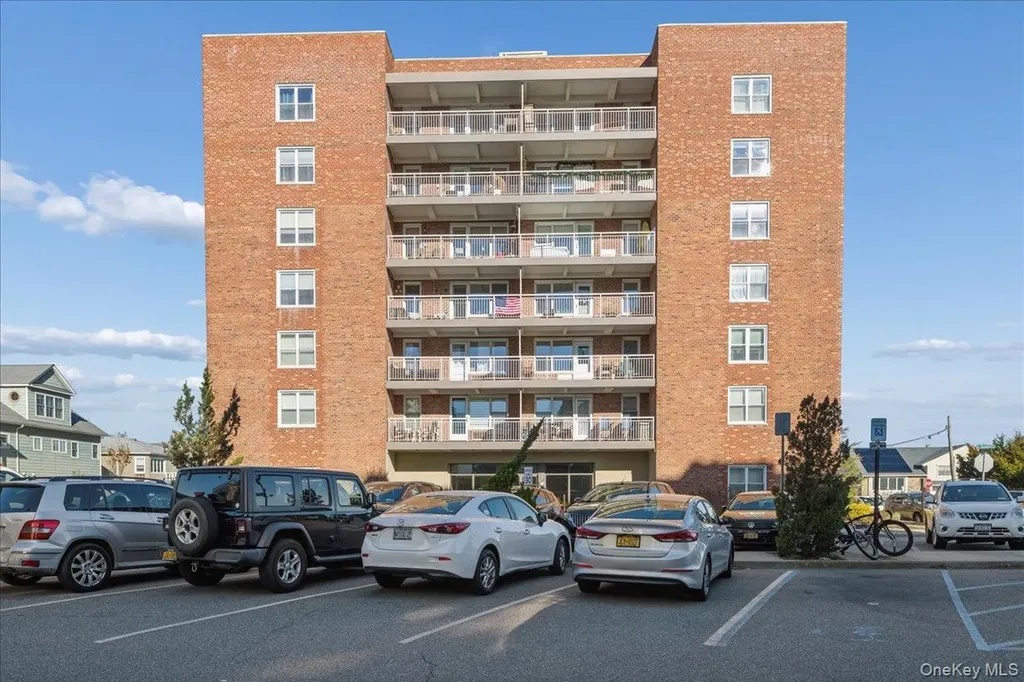 855 E Broadway Long Beach NY 11561