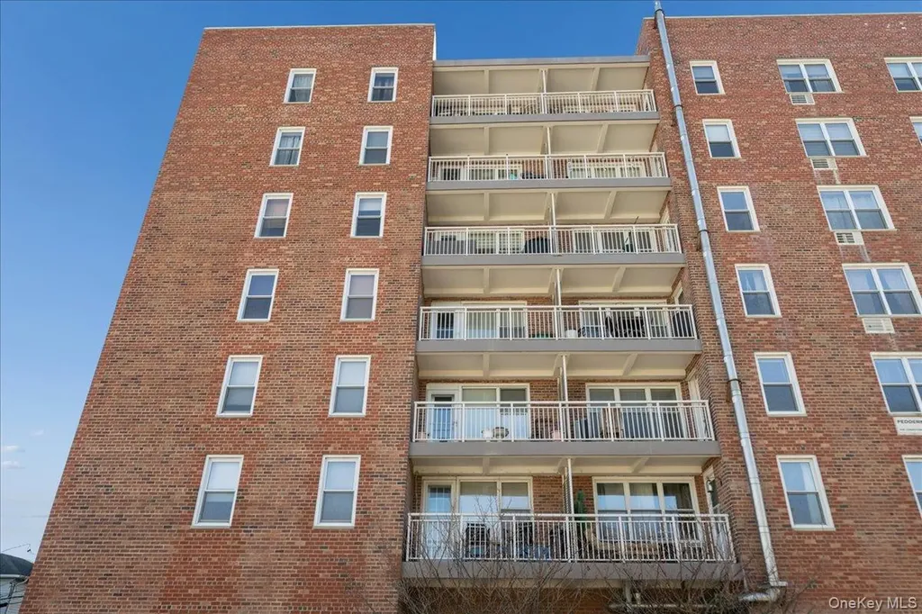855 E Broadway Long Beach NY 11561