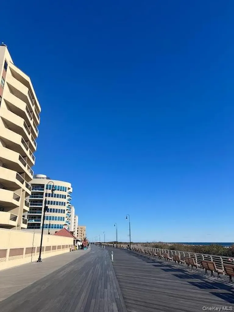 855 E Broadway Long Beach NY 11561