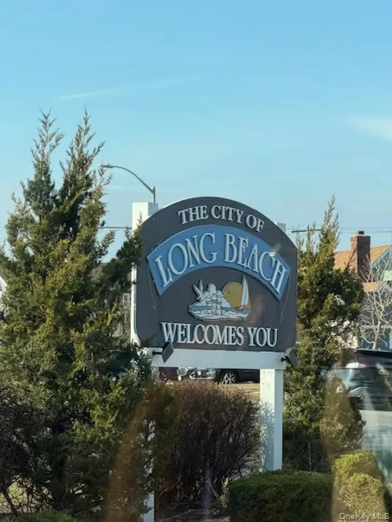 855 E Broadway Long Beach NY 11561