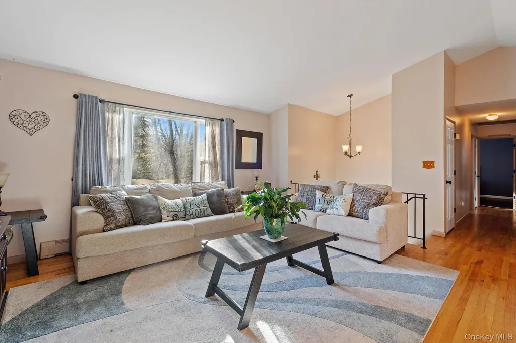 171 East Road Wallkill NY 12589