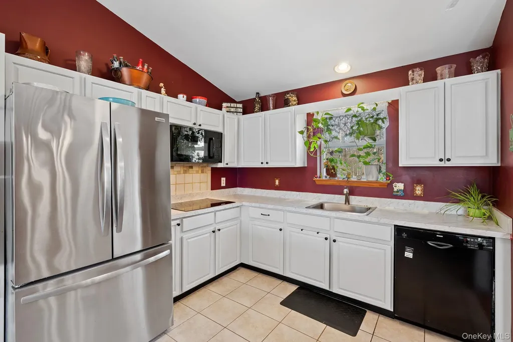 171 East Road Wallkill NY 12589