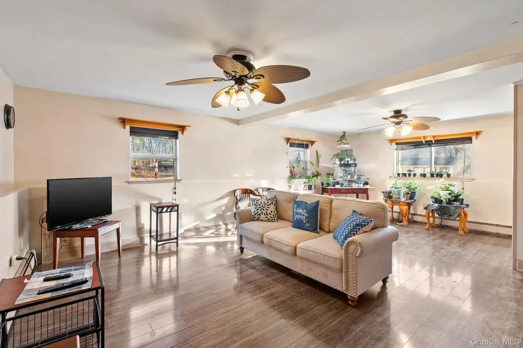 171 East Road Wallkill NY 12589