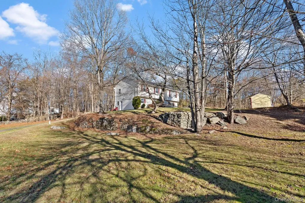 171 East Road Wallkill NY 12589