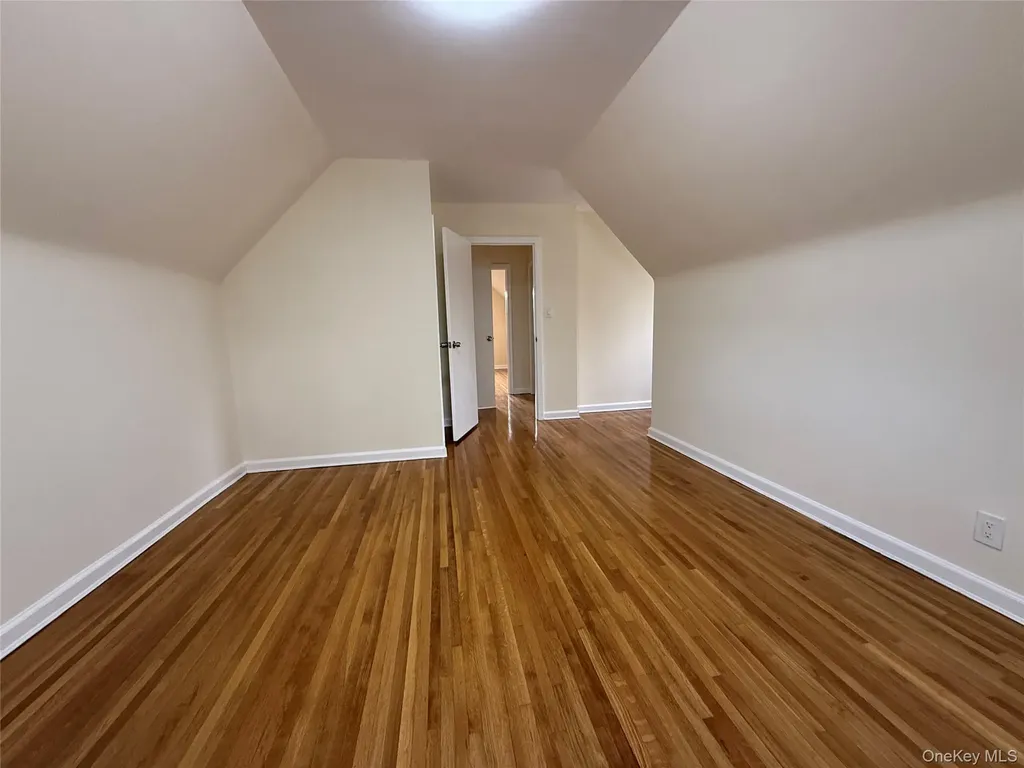 16604 67th Avenue Fresh Meadows NY 11365