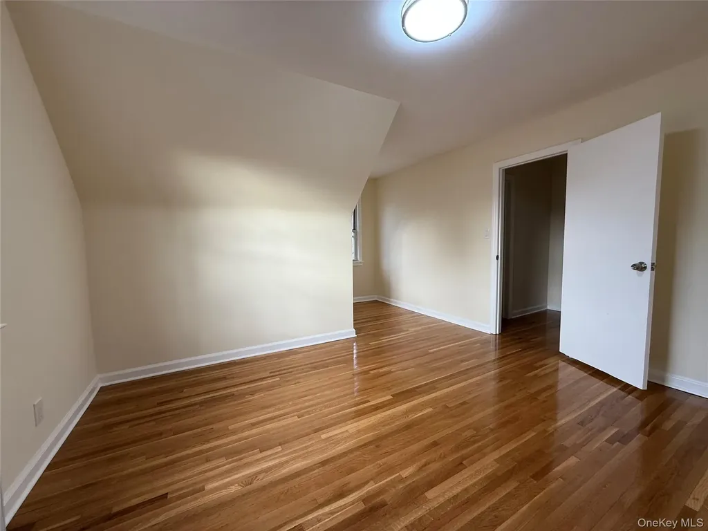 16604 67th Avenue Fresh Meadows NY 11365