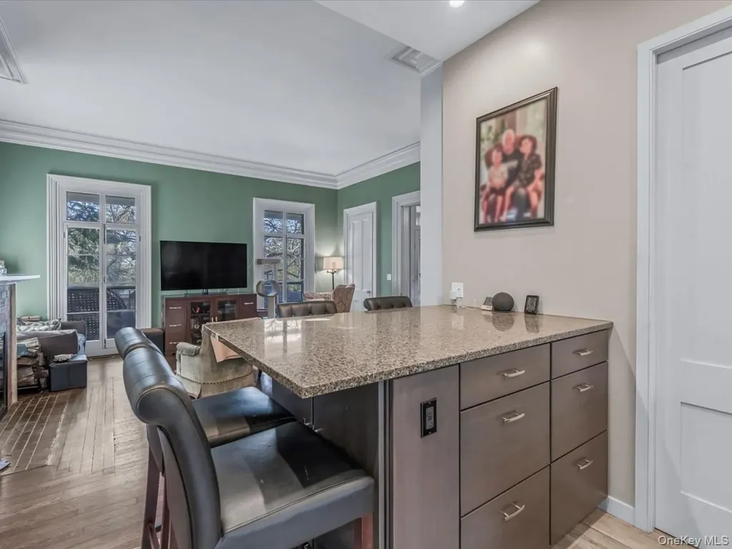 29 Center Drive Douglaston NY 11363