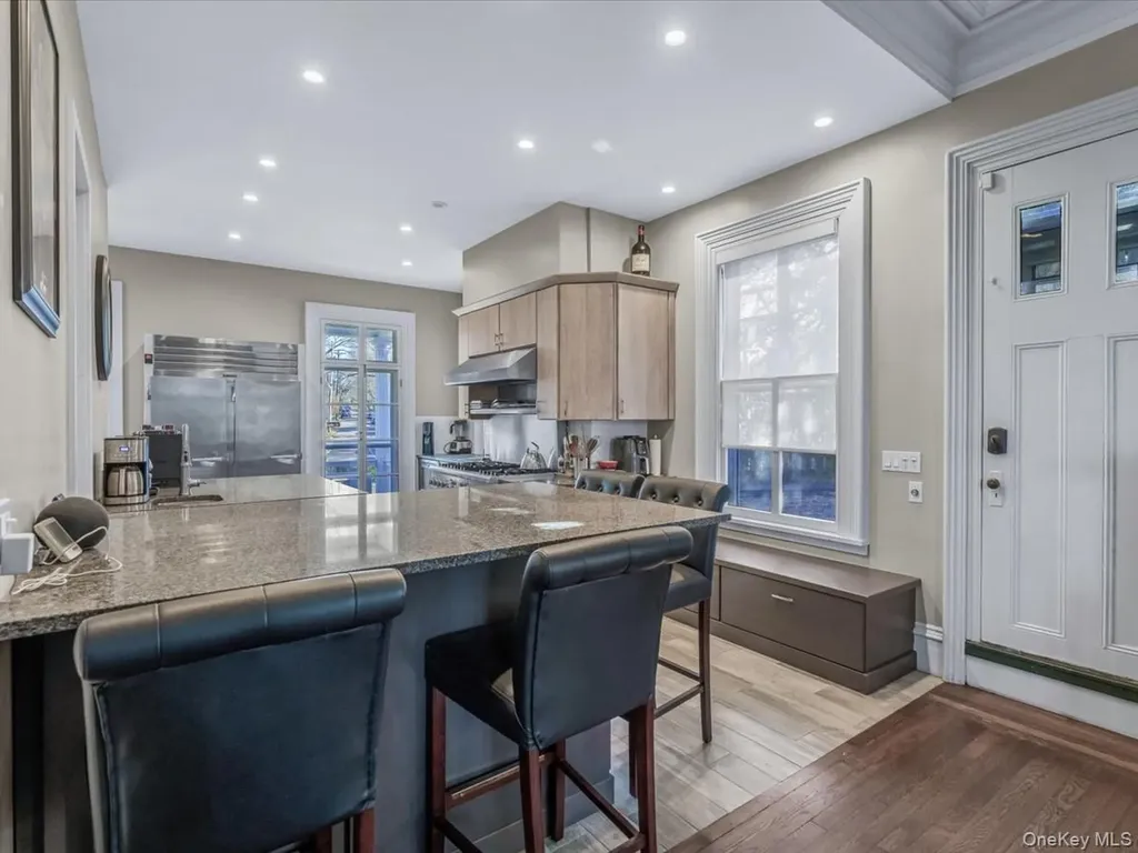 29 Center Drive Douglaston NY 11363