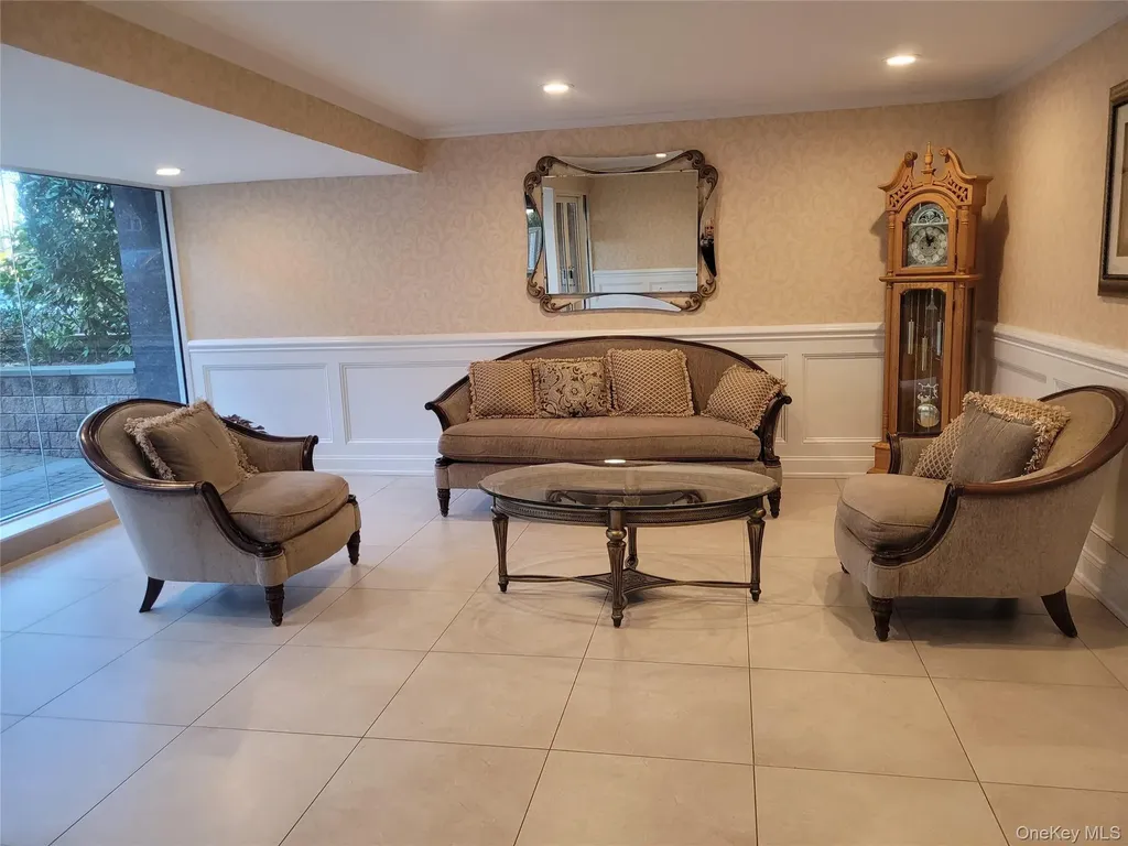 43-25 Douglaston Parkway Douglaston NY 11363